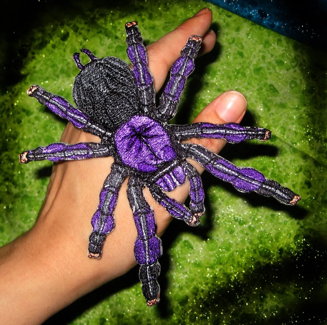 17918 purple tarantula spider molting