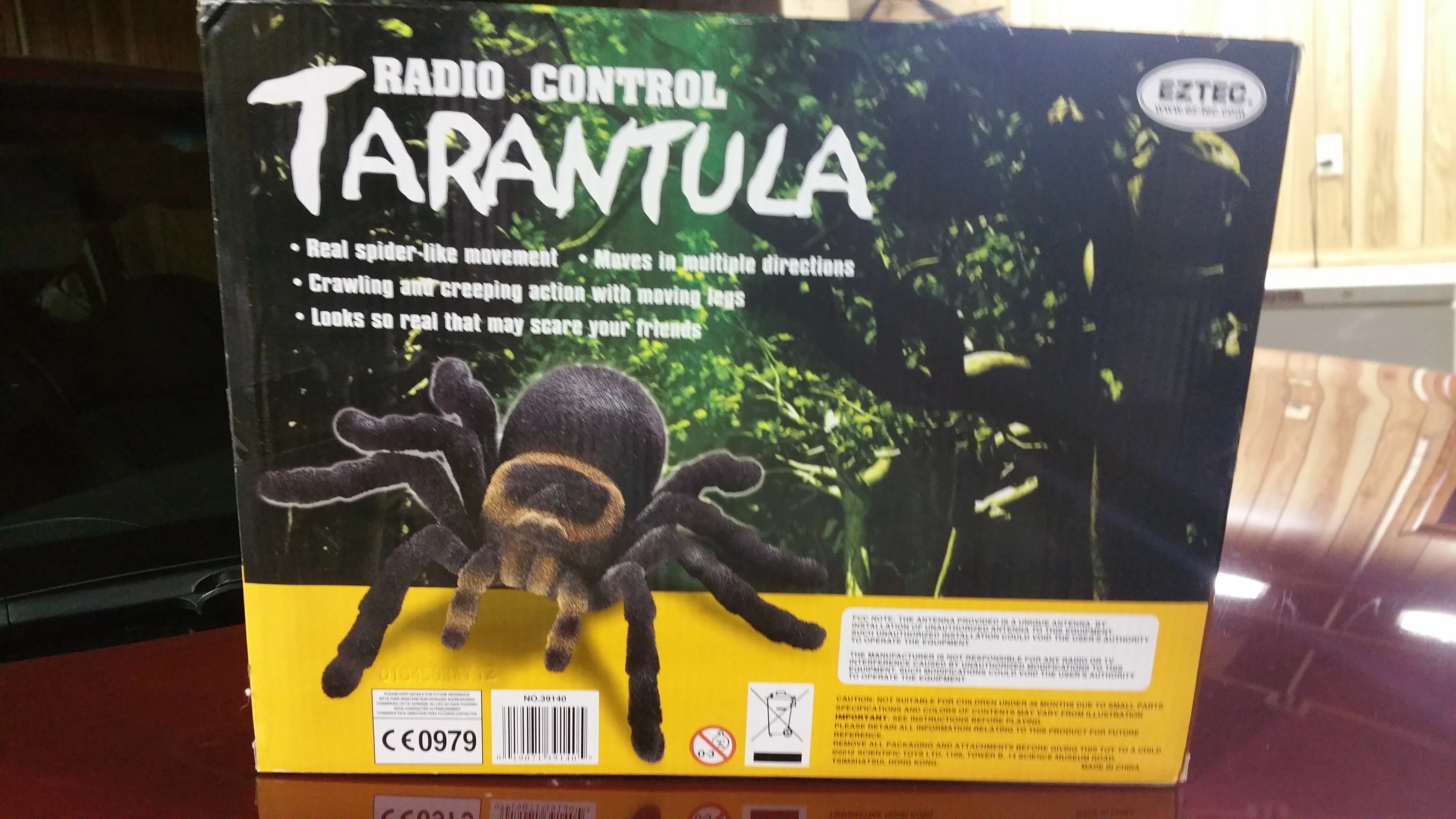17991 radio control tarantula safety