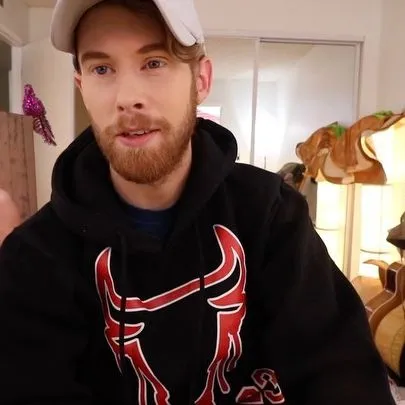 18069 mexican red knee tarantula